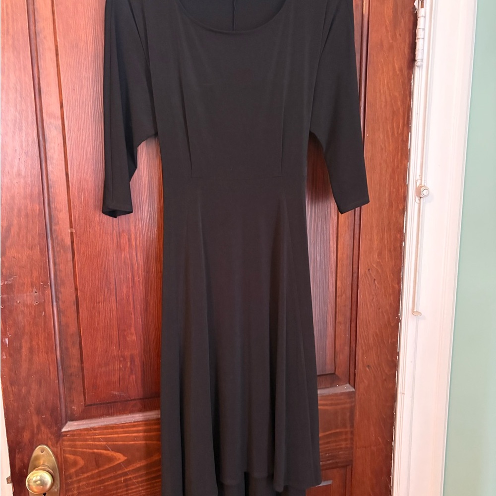 Elegant Black Midi Dress